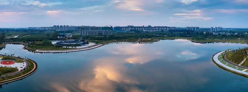 首页>平舆县融媒体中心>正文>金波闪烁 谢君中 摄景色秀丽 谢君中 摄