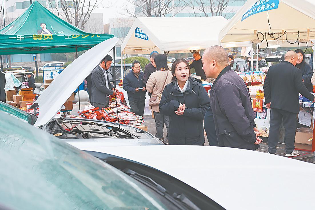 活动深受市民欢迎 石斐 摄