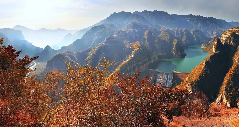 从山顶可以一览马家岩水库全貌 秦加福 摄作者:秦加福