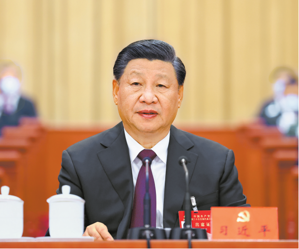 10月22日，中国共产党第二十次全国代表大会在北京人民大会堂胜利闭幕。习近平同志主持大会。 鞠鹏 摄